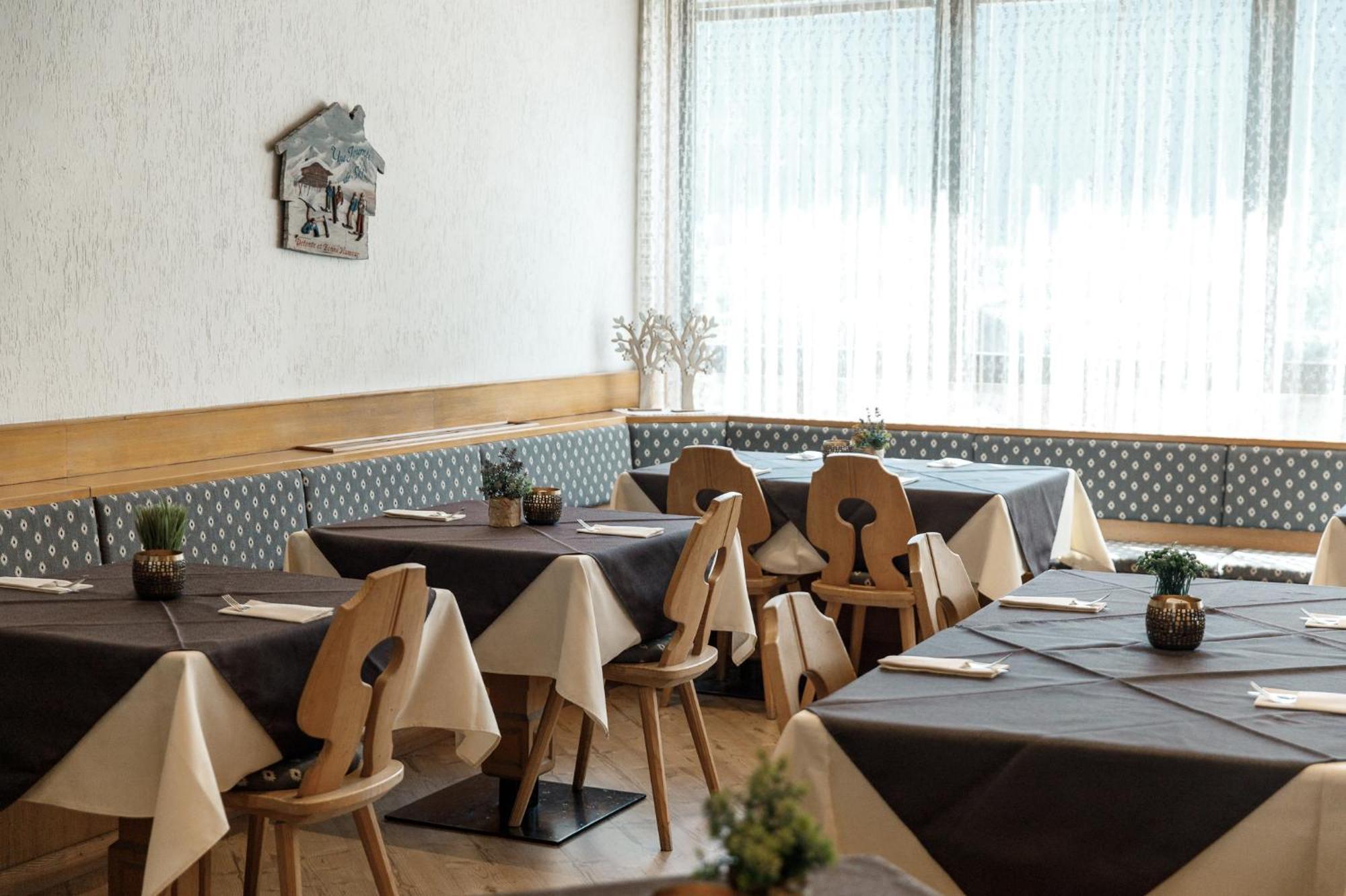 Hotel Al Bivio - Pizzeria, Pool & Sauna Imer Bagian luar foto