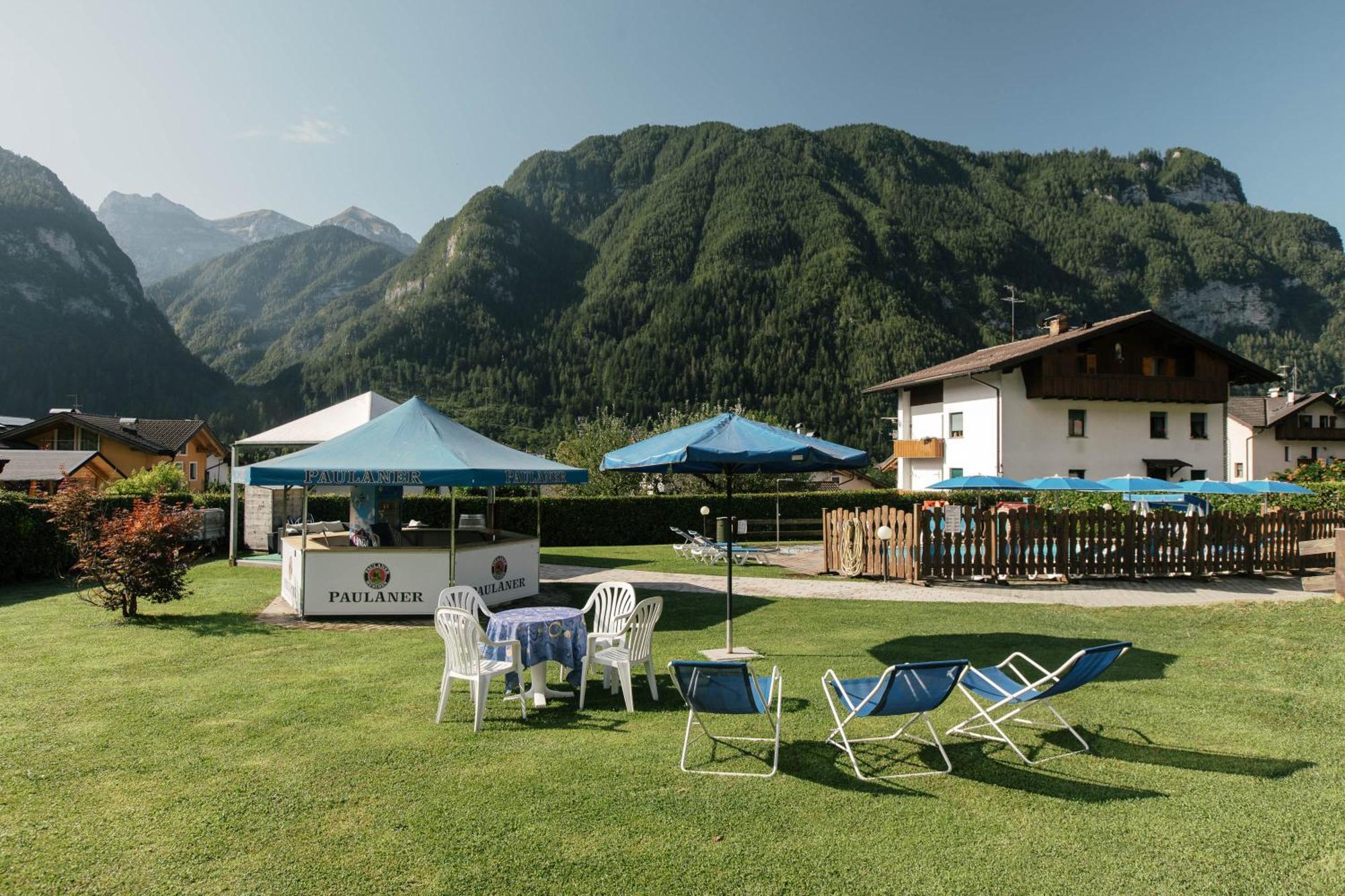 Hotel Al Bivio - Pizzeria, Pool & Sauna Imer Bagian luar foto
